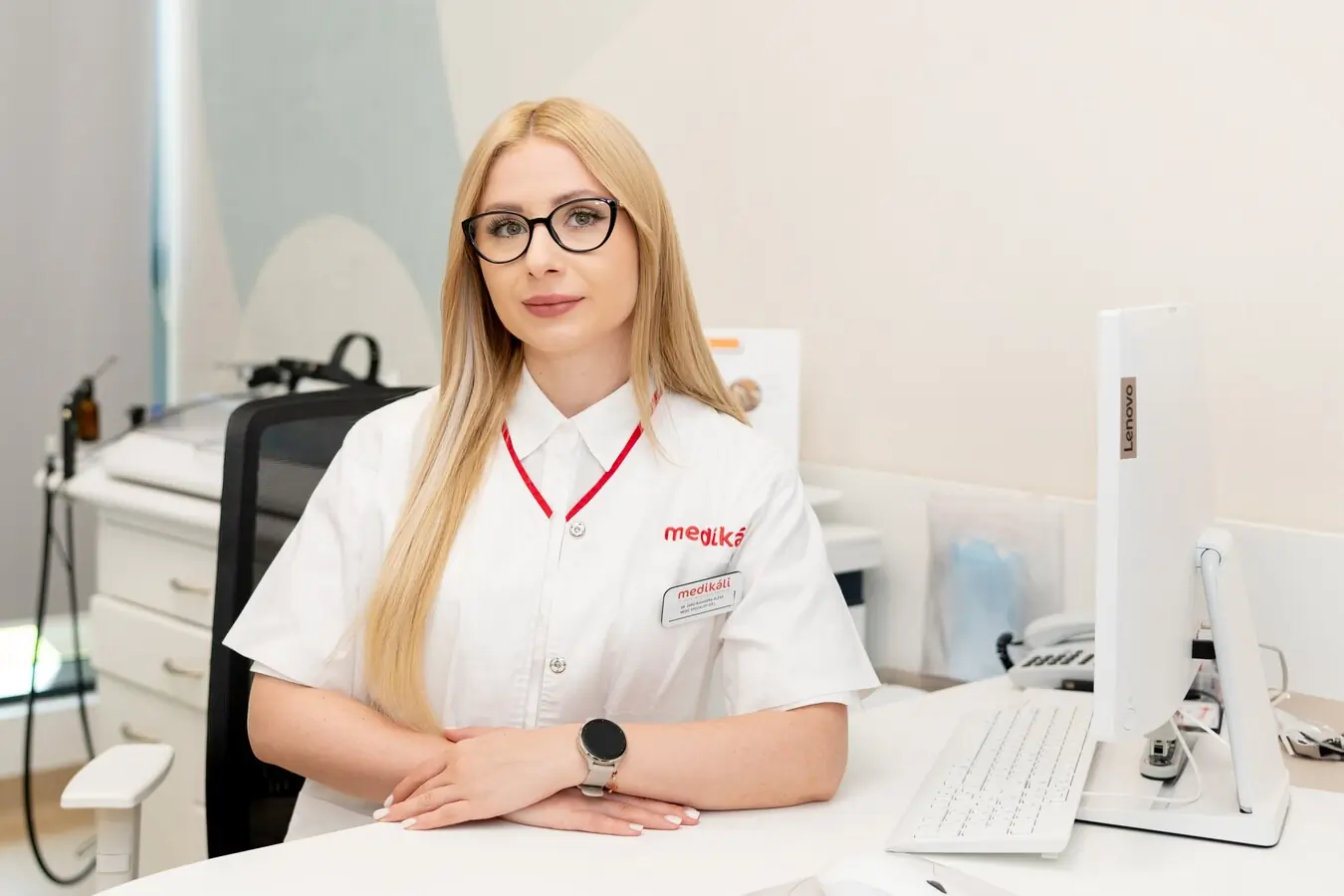 Dr. Ruxandra Zarei
